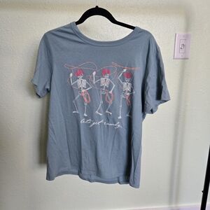 Zoe + Liv Teal Graphic Top